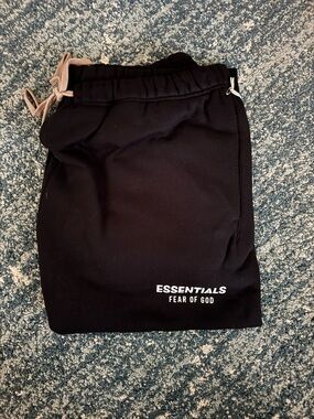 Essentials Fear of God Black Sweatpants with Beige Drawstring
